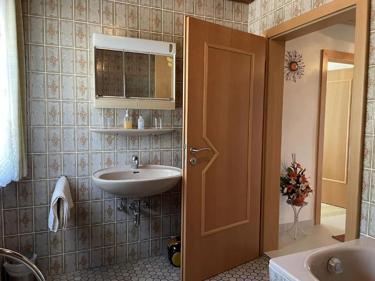 Haus Beate, Fewo Im Bienenparadies Kirchberg Apartman